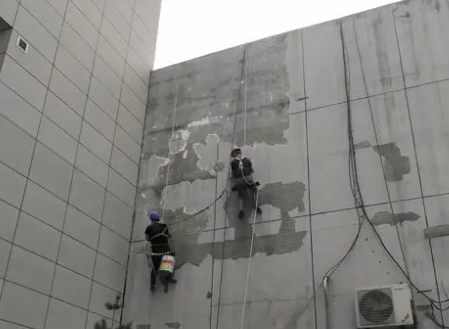 雨山楼顶漏水维修公司分享下雨山外墙防水的注意事项
